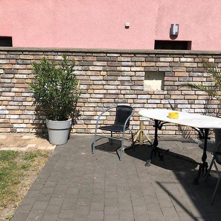 Ferienwohnung Doros Ferienoase Herzogenrath Exterior foto